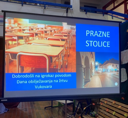 PRAZNE STOLICE – IGROKAZ POVODOM DANA SJEĆANJA NA ŽRTVE DOMOVINSKOG RATA 