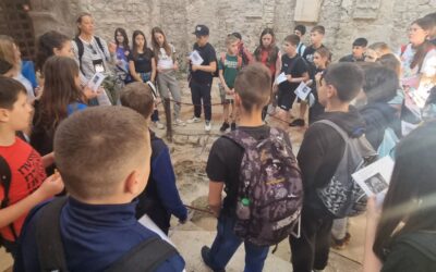 UČENICI PETIH RAZREDA NA TERENSKOJ NASTAVI U ISTRI