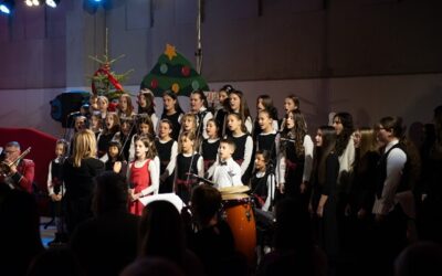 PJEVAČKI ZBOR I ŠKOLSKA KLAPA NA NOVOGODIŠNJEM KONCERTU GLAZBENOG DRUŠTVA SPINČIĆI